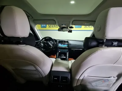Jaguar F-Pace 2018, 121590 км, за 9183.41 USD - фото 20