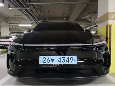 Tesla Model Y · 2026 год