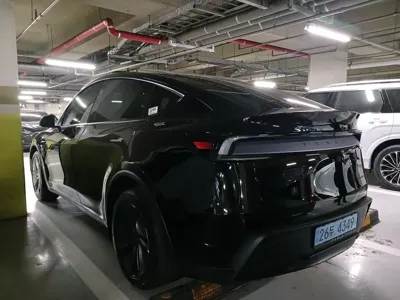 Tesla Model Y 2026, 865 км, за 27791.55 USD