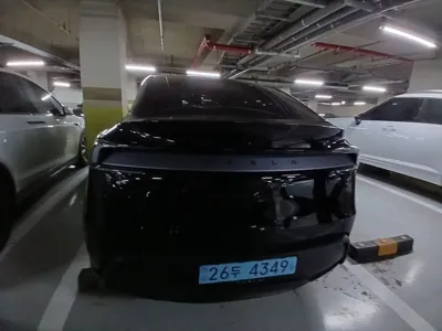 Tesla Model Y 2026, 865 км, за 27791.55 USD