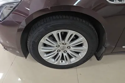Buick LaCrosse 2016, 144600 км, за 8766 USD - фото 10