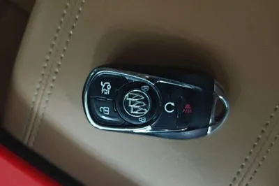 Buick LaCrosse 2016, 144600 км, за 8766 USD - фото 23