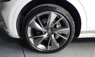 Genesis GV70 2023, 60453 км, за 23303.14 USD