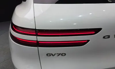 Genesis GV70 2023, 60453 км, за 23127.05 USD - фото 23