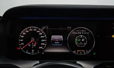 Mercedes-Benz E-Class 2019, 44281 км, за 20166.55 USD - фото 8