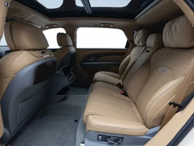 Bentley Bentayga 2025, 4698 км, за 214522.45 USD - фото 12