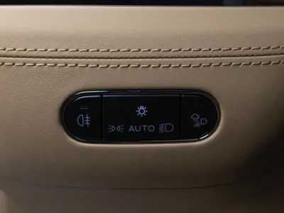 Bentley Bentayga 2025, 4698 км, за 214522.45 USD - фото 14