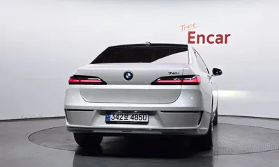 BMW 7-Series 2023, 64229 км, за 67607.07 USD