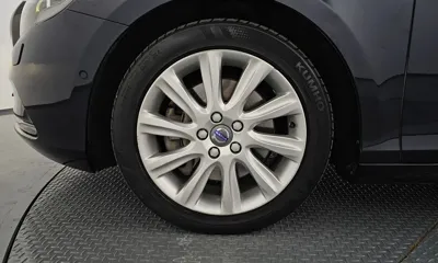 Volvo V40 2016, 156260 км, за 5144.23 USD