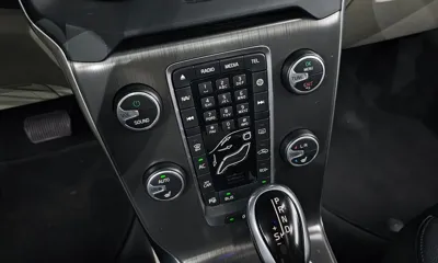 Volvo V40 2016, 156260 км, за 5144.23 USD - фото 14