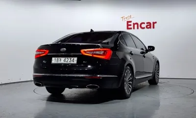 Kia K7 2013, 68797 км, за 6225.16 USD