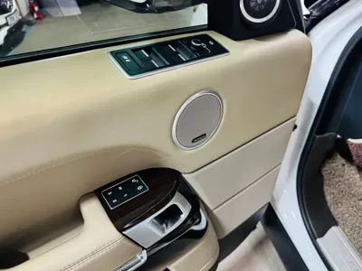Land Rover Range Rover 2016, 142278 км, за 16345.02 USD - фото 19
