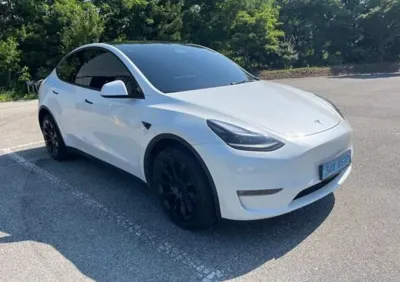 Tesla Model Y 2023, 39228 км, за 5829.07 USD - фото 12