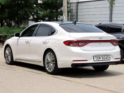 Hyundai Grandeur 2018, 143751 км, за 9765.48 USD
