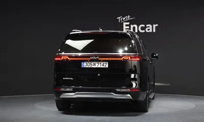 Kia Canival 2023, 75883 км, за 21473.4 USD