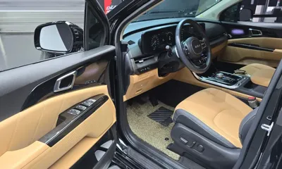 Kia Canival 2023, 75883 км, за 21473.4 USD - фото 11