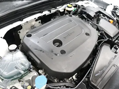 Volvo XC40 2023, 14385 км, за 24156.49 USD - фото 13