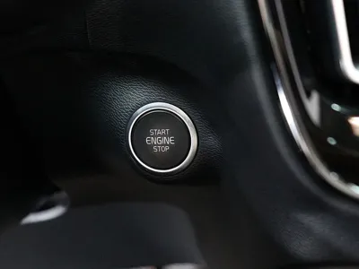 Volvo XC40 2023, 14385 км, за 24156.49 USD - фото 19