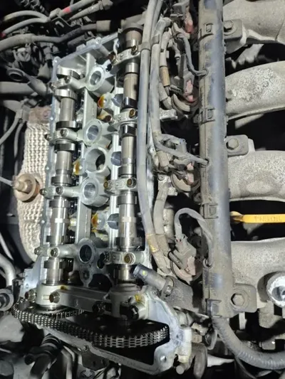 Kia Carens 2012, 141802 км, за 2494.42 USD