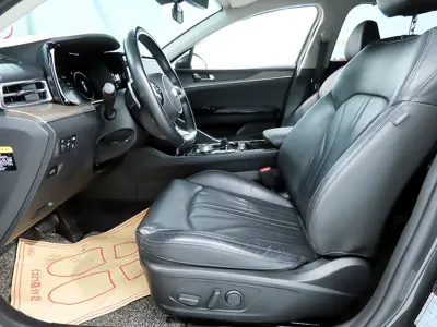 Kia K5 2020, 137265 км, за 9055.38 USD - фото 10