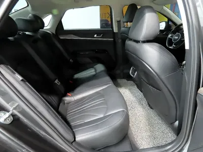 Kia K5 2020, 137265 км, за 9055.38 USD - фото 11