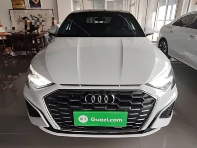 Audi A3 2023, 14300 км, за 19319.81 USD