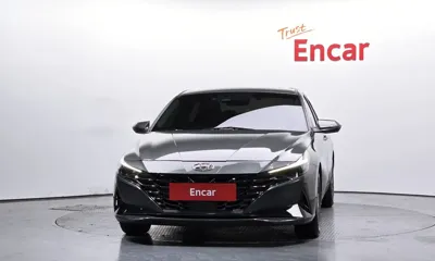 Hyundai Avante 2023, 99635 км, за 9839.83 USD