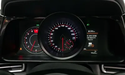 Hyundai Avante 2023, 99635 км, за 9765.48 USD - фото 8