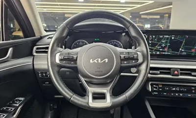 Kia K5 2022, 131434 км, за 9641.7 USD - фото 13