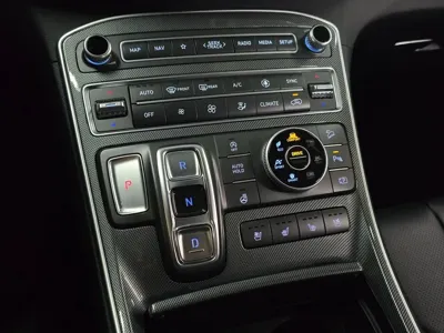 Hyundai Santafe 2022, 44150 км, за 16935.8 USD - фото 8