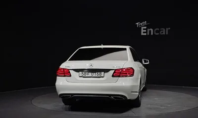 Mercedes-Benz E-Class 2016, 81529 км, за 9706.85 USD