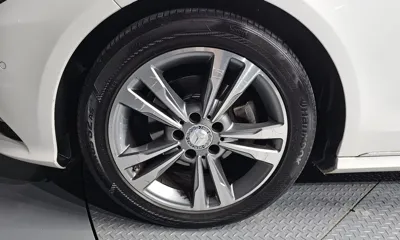 Mercedes-Benz E-Class 2016, 81529 км, за 9706.85 USD