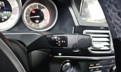 Mercedes-Benz E-Class 2016, 81529 км, за 9706.85 USD - фото 9