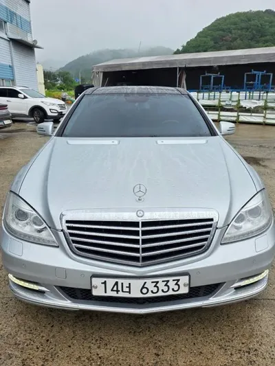 Mercedes-Benz S-Class · 2011 год