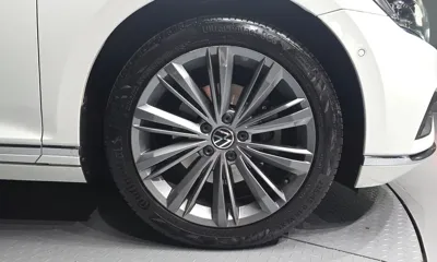 Volkswagen Passat 2021, 108509 км, за 14495.58 USD - фото 21