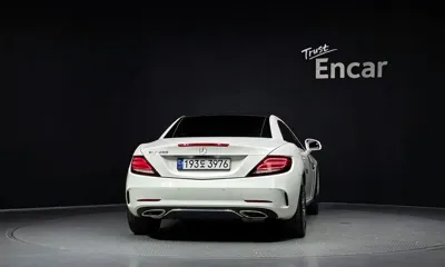 Mercedes-Benz SLC-Class 2018, 74218 км, за 16825.23 USD