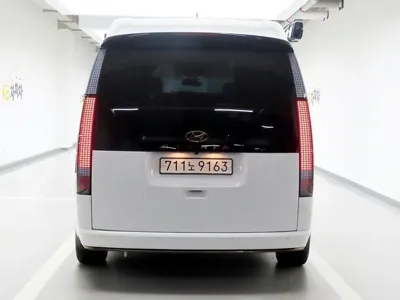 Hyundai Staria 2024, 26590 км, за 28658 USD