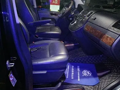 Volkswagen Multivan 2012, 117400 км, за 10005.69 USD - фото 8