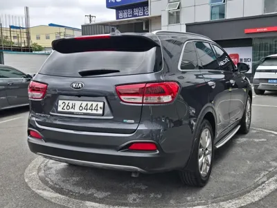 Kia Sorento 2017, 98824 км, за 9507.06 USD