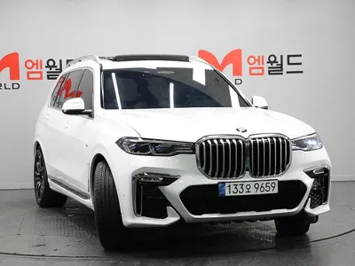 BMW X7 2022, 58110 км, за 55840.84 USD