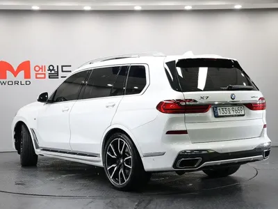 BMW X7 2022, 58110 км, за 55840.84 USD