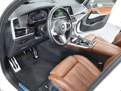 BMW X7 2022, 58110 км, за 55840.84 USD - фото 16