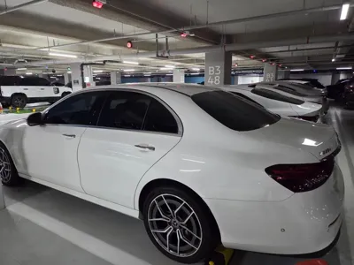 Mercedes-Benz E-Class 2022, 94781 км, за 33940.05 USD