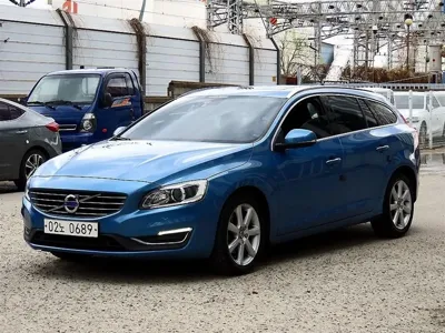 Volvo V60 2016, 219656 км, за 3255.84 USD