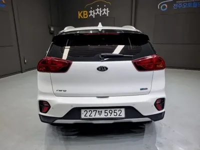 Kia Niro 2020, 96795 км, за 9452.68 USD