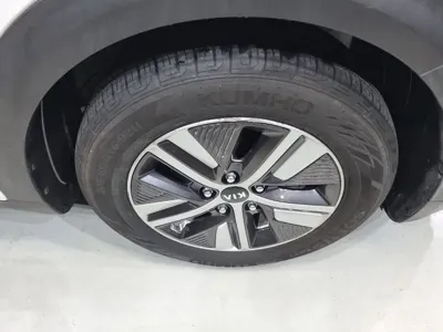 Kia Niro 2020, 96795 км, за 9386.9 USD - фото 19