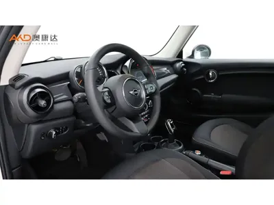 MINI MINI 2022, 28000 км, за 15936.39 USD