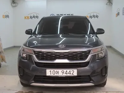 Kia Seltos 2020, 72648 км, за 11027.96 USD