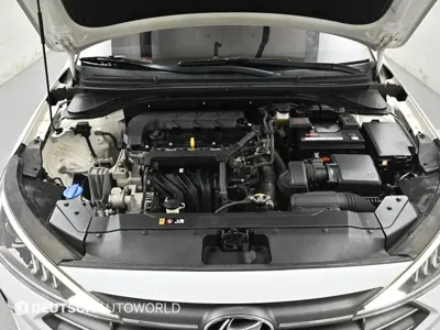 Hyundai Avante 2020, 72900 км, за 7944.26 USD - фото 6