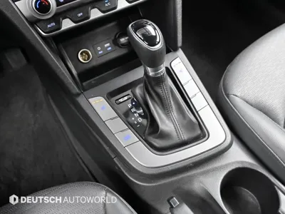Hyundai Avante 2020, 72900 км, за 7944.26 USD - фото 9